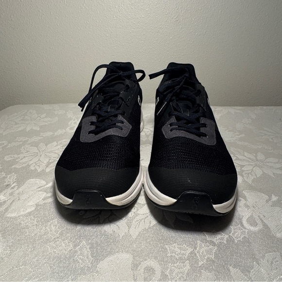 On Running Cloudrift Running Shoe Men’s 9 Black/White Like New - Picture 4 of 15